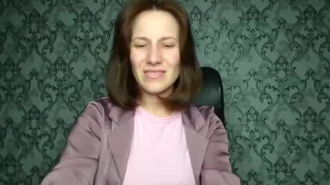 Shannen online show from December 18, 6:23 pm