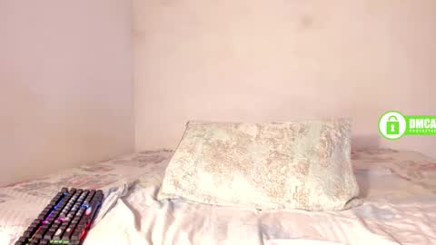 shack03 online show from February 25, 1:52 am