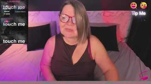 Shannon online show from December 1, 1:03 pm