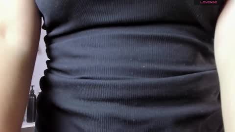 Shanntal  online show from November 30, 9:08 pm