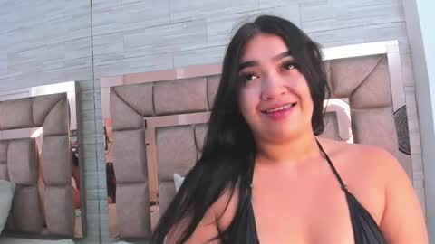 Snapshot of shanon_hughes chatting on December 7, 4:42 am shanon online show from December 7, 4:42 am