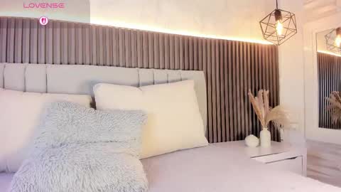 SHANON online show from October 24, 7:21 pm