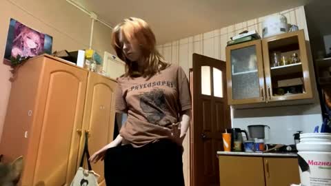 Kristin online show from October 22, 4:50 am