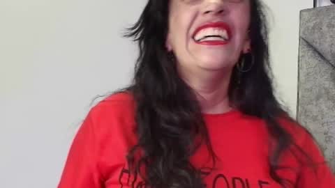 shantey online show from March 24, 5:40 pm