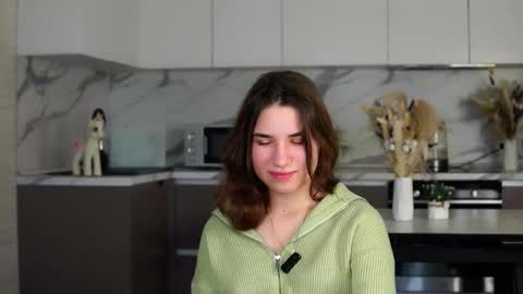 Ivy online show from October 11, 4:39 am