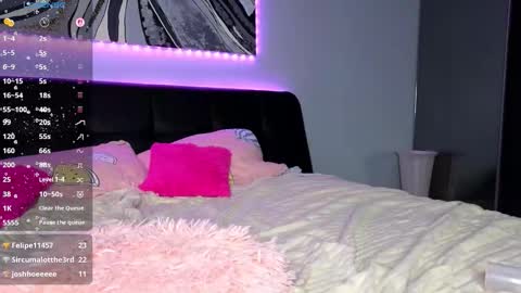 Sharleen online show from September 30, 6:02 pm