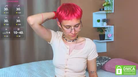 Snapshot of sharli_rose chatting on September 29, 5:07 pm Sharli online show from September 29, 5:07 pm