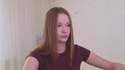 Snapshot of sharrimalagisi chatting on October 12, 3:31 am Miroslava online show from October 12, 3:31 am