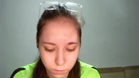 Annette online show from December 16, 5:24 am