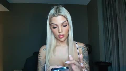 shayblonde online show from November 5, 10:53 am