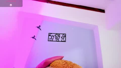 Shayra online show from November 9, 8:16 pm