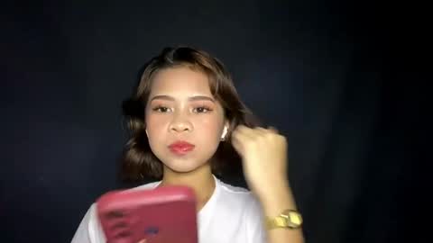 Evelyn online show from April 18, 9:34 am