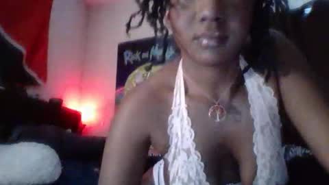 shekween online show from December 19, 8:23 pm