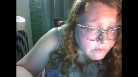 Red online show from February 22, 3:40 am