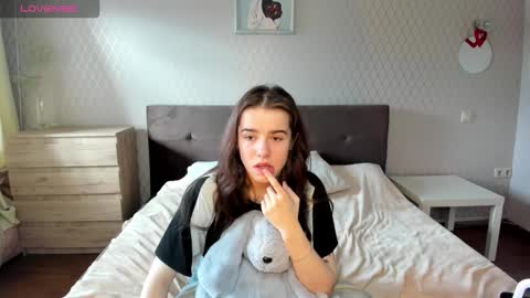 ShelyMoon online show from October 14, 12:30 pm
