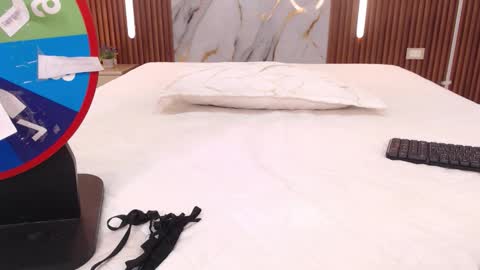 shena_nomy1 online show from November 22, 9:17 pm