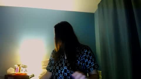 Vikki online show from November 21, 7:27 pm