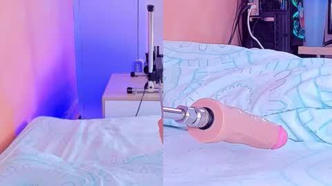    online show from March 12, 8:33 pm