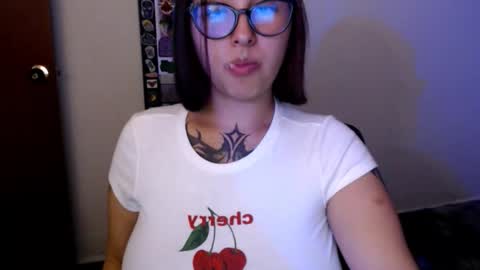 Shopie Hank  online show from November 9, 5:14 am