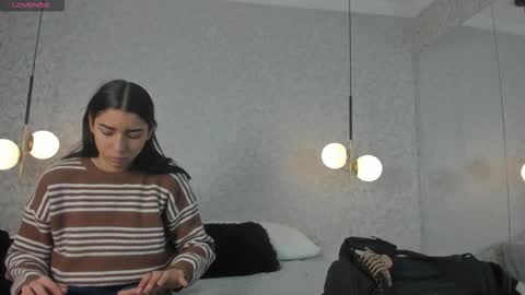 ZUMY ANGELS online show from December 3, 4:15 am