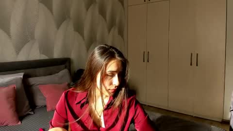 Mika online show from April 5, 2:21 am