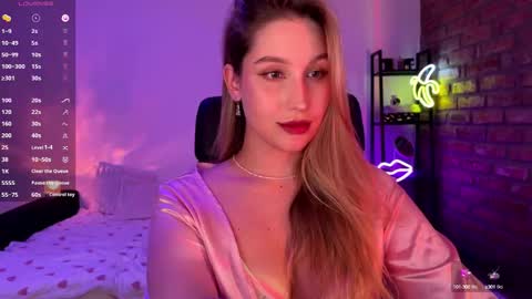 Alice online show from October 15, 10:45 pm