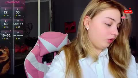 Molly online show from February 11, 11:54 pm