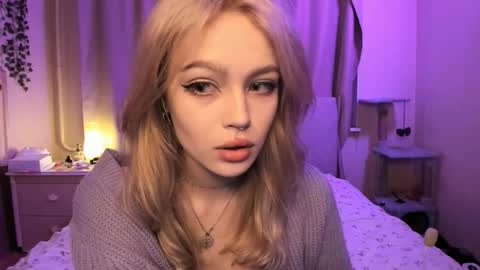 Megan 3 online show from September 17, 9:13 pm