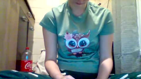 shy_model19 online show from January 12, 3:39 am