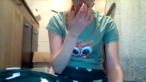 shy_model19 online show from December 20, 5:51 pm