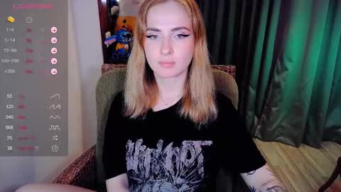 Effie online show from November 12, 4:27 pm