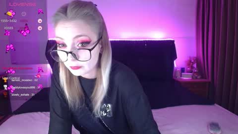 shysweetrish online show from December 23, 4:38 am