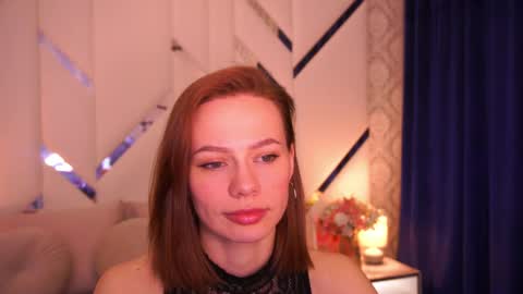 shyysiren online show from April 8, 2:52 pm