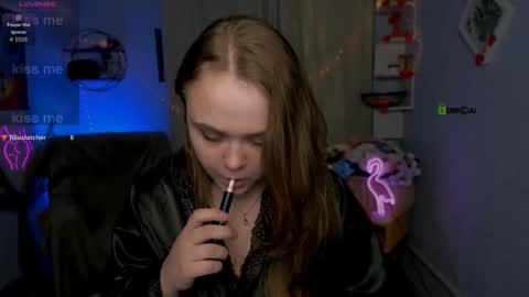 silicia online show from March 1, 10:09 pm