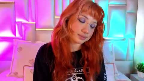 Sienna Desieree online show from February 11, 12:17 pm