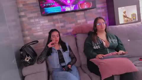 sienna_rose_ online show from July 2, 8:04 pm