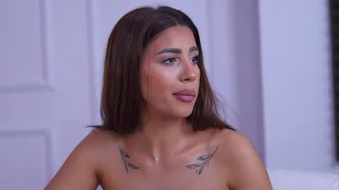 Sienna online show from June 3, 2:33 pm