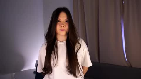 Lisa online show from March 2, 11:06 am