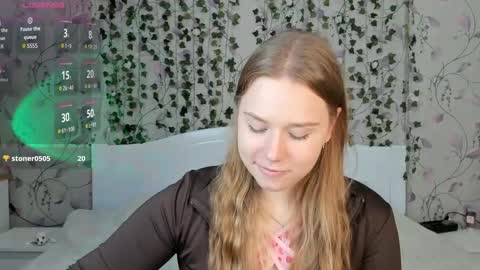 Chloe online show from October 31, 6:04 am