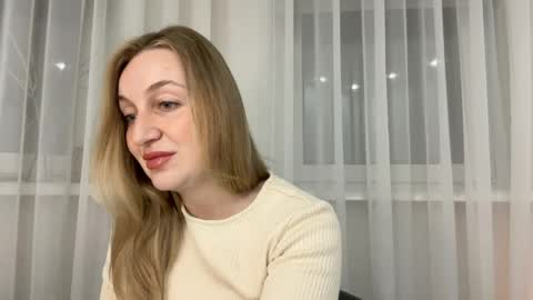 silkyvera online show from April 16, 7:02 pm