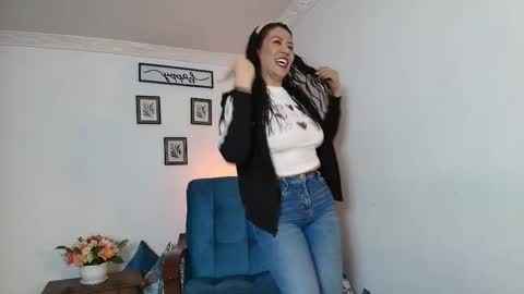Silvia Moretti online show from May 14, 1:44 am