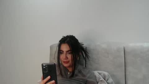 Snapshot of silviecollins chatting on September 28, 5:25 am Silvie online show from September 28, 5:25 am