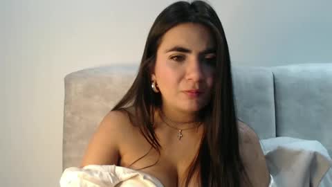 Snapshot of silviecollins chatting on September 24, 1:37 am Silvie online show from September 24, 1:37 am