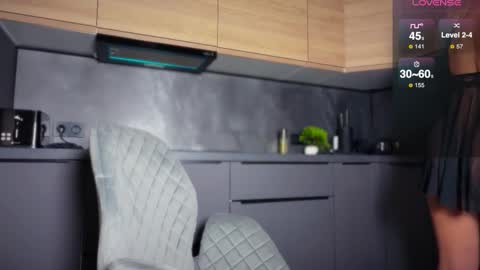 A present for me  online show from November 24, 6:54 pm