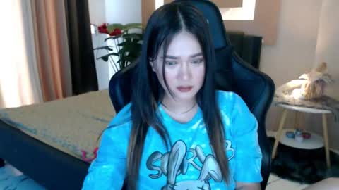 Adrianna Fowler online show from December 3, 2:36 am