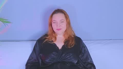 Snapshot of sinful_helena chatting on September 15, 3:48 am sinful_helena online show from September 15, 3:48 am