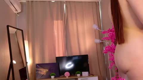 Laya online show from April 16, 2:39 pm