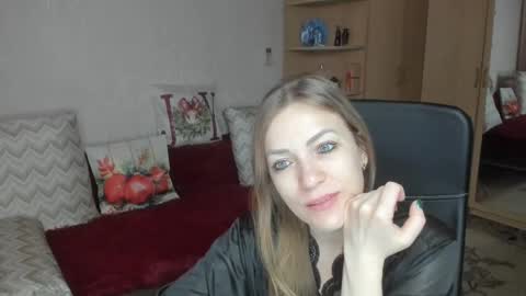 sirenasilk online show from January 7, 11:24 am