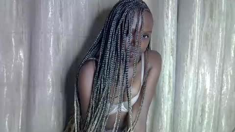 shannie online show from November 13, 10:09 pm