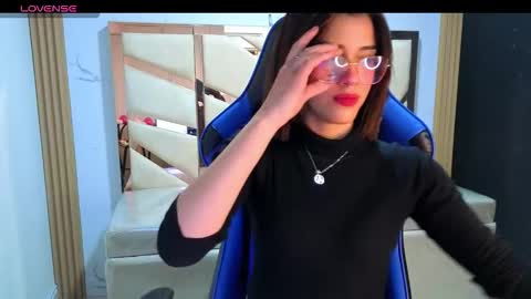 skaller_james_a online show from February 23, 1:10 pm